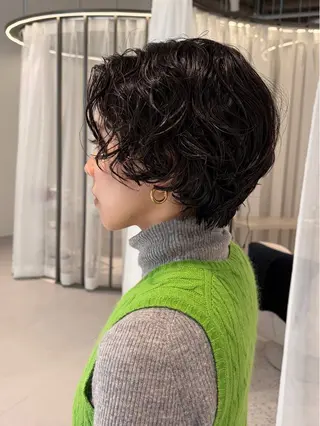 ショート パーマ サエ/ レイヤー/パーマのヘアスタイル