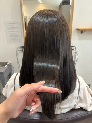 ロング RISE SWELL 江坂momoneのヘアスタイル