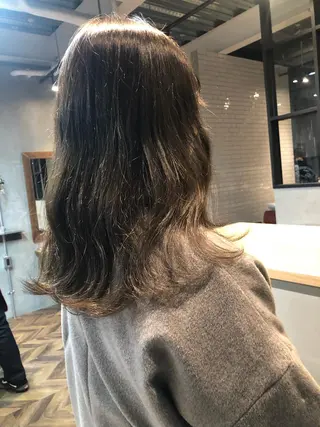 ロング カラー 遠藤 眞実のヘアスタイル