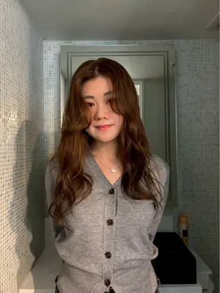 ロング カラー ヘアアレンジ ニュアンスカラー🧶 nanacoのヘアスタイル