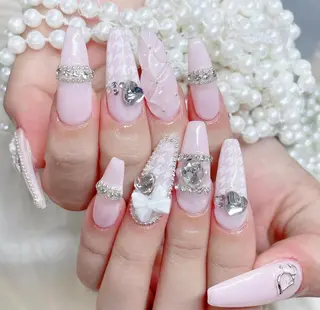 ネイル リリ 奈🎀のネイルデザイン
