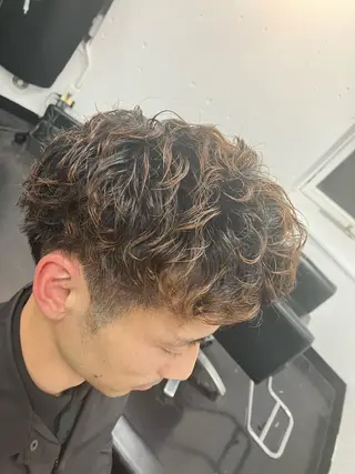 ショート パーマ 段下 航一郎のヘアスタイル
