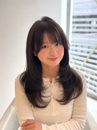 セミロング ♥️透明感×抜け感 ベージュ/佑珠♥️のヘアスタイル