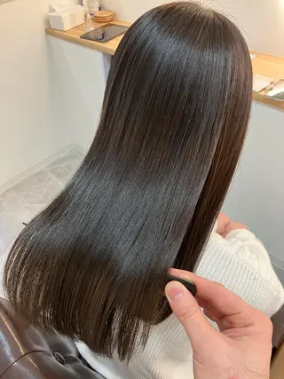 ロング カラー ヘアアレンジ キッズ 横浜関内髪質改善 re:Magoのヘアスタイル