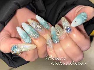 ネイル Bianca KIKUTIHARAのネイルデザイン