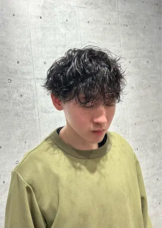 ショート パーマ メンズ メンズハイライト × perm Runoのヘアスタイル