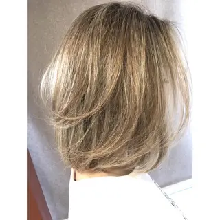 ショート カラー 井上 一平のヘアスタイル