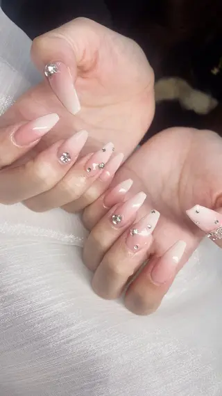 ネイル Rei _Nail 新宿のネイルデザイン