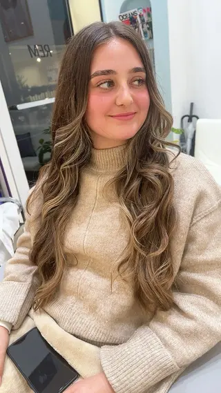 ミディアム カラー 堀井 凌平のヘアスタイル