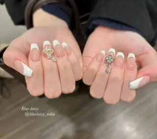 ネイル Blue daisy 栄本店のネイルデザイン