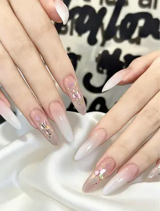 カラー AIN Nailのネイルデザイン