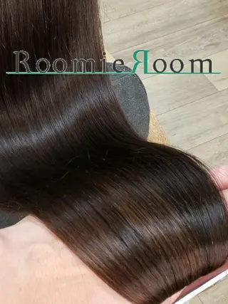 ロング カラー 髪の病院  ルーミールームのヘアスタイル