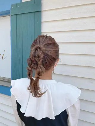 セミロング カラー ヘアアレンジ miwa♡暖色カラー 盛れる顔周り.ヘアメのヘアスタイル