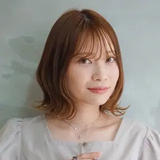 ショート カラー 安岡美咲✂︎ 艶カラー/髪質改善のヘアスタイル