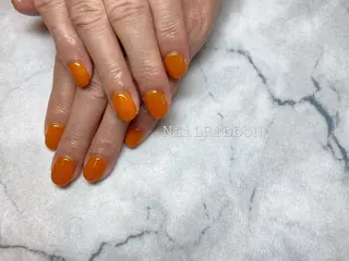ネイル ネイルリボン 受付スタッフのネイルデザイン