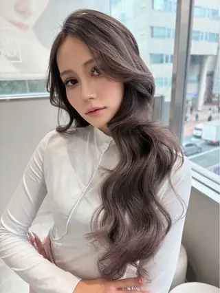 ロング votan lilleyのヘアスタイル
