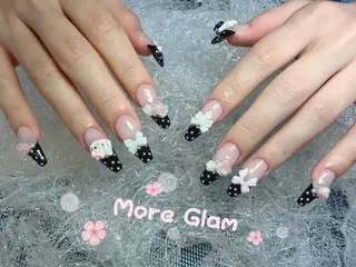 ネイル MoreGlam Nailsのネイルデザイン