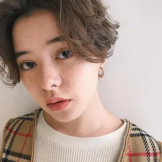 ショート カラー パーマ ヘアアレンジ 松田 亮葉のヘアスタイル