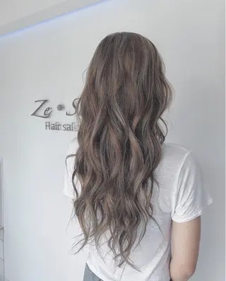 ロング ze sealのヘアスタイル