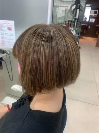 ショート カラー ✂︎レディース のメンズカット屋さんのヘアスタイル