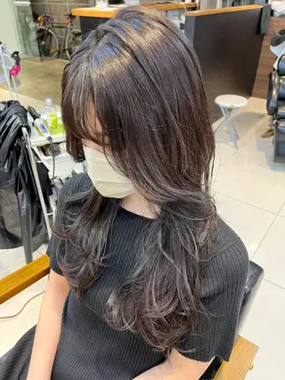 ロング ヘアアレンジ キッズ ネイル マツエク・マツパ アイブロウ 透明感カラー🤎 ゆりのヘアスタイル
