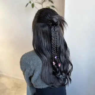 ヘアアレンジ Miku 🦔 / ヘアセットのヘアスタイル