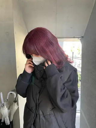 カラー ミルクティーベージュ ブリーチ🖤サヤカのヘアスタイル