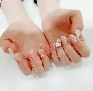 ネイル 早坂  のネイルデザイン