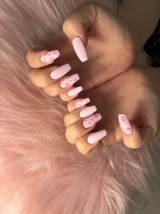 ネイル ネイルサロンティアラ所属・ネイルサロン ティアラのネイルデザイン