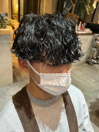 ショート パーマ メンズ 波巻きスパイラルパー マ/シャドウパーマ駿のヘアスタイル