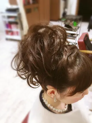 ショート ヘアアレンジ 🌈２０年目突入🎉 山口のヘアスタイル