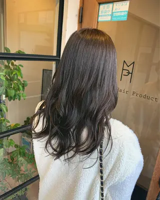 ロング カラー 井上 花音のヘアスタイル