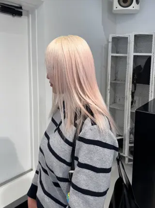 セミロング カラー ヘアアレンジ 艶ハイトーン/ヘア アレンジAYAKAのヘアスタイル