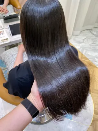ロング レイヤーカット /透明感カラー西田のヘアスタイル