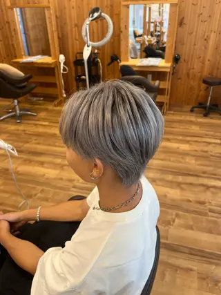 メンズ 此川 紗良のヘアスタイル