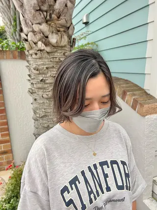 ショート カラー 鷺谷 玲奈のヘアスタイル