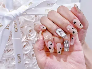 ネイル ✨Nailsalon Vi+✨のネイルデザイン