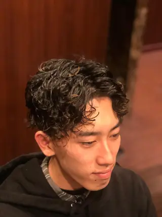 ショート カラー パーマ ヒロ銀座 上口雄大のヘアスタイル