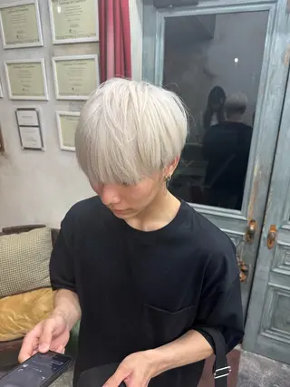 ショート カラー marie-anne 浜松元目店のヘアスタイル