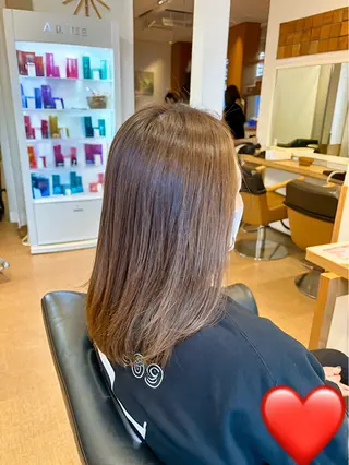 セミロング パーマ 秋山知穂🧸縮毛矯正 ショート新越谷南越谷のヘアスタイル