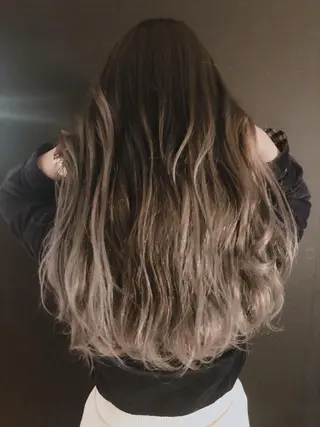ロング カラー ブリーチカラー 美髪矯正takaraのヘアスタイル