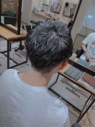 パーマ メンズ 森江 康喜のヘアスタイル