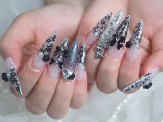 ネイル 岡林 優美のネイルデザイン