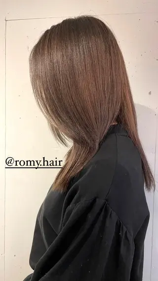 ロング カラー 東 みのりのヘアスタイル