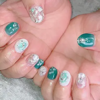 ネイル shino🌟 痛ネイルのネイルデザイン