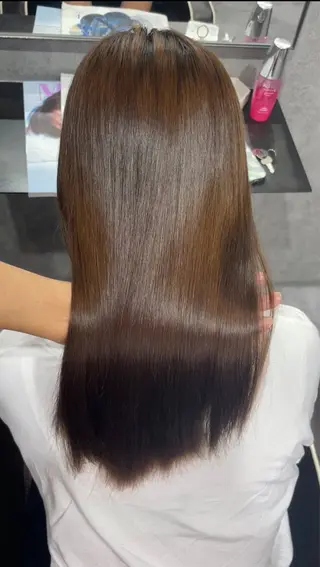 ロング 韓国風レイヤーカラー ライムのヘアスタイル