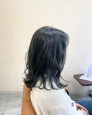 ミディアム 酸性ストレート/ブリ ーチなしWカラー河本のヘアスタイル