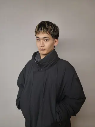 ショート メンズ OMA カタギシのヘアスタイル