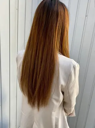 ロング カラー 平松 千枝のヘアスタイル