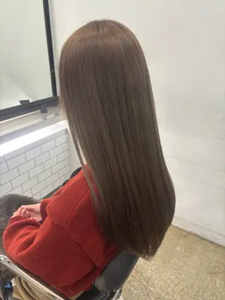 カラー YUTO歴9年 ベージュの透明感得意のヘアスタイル